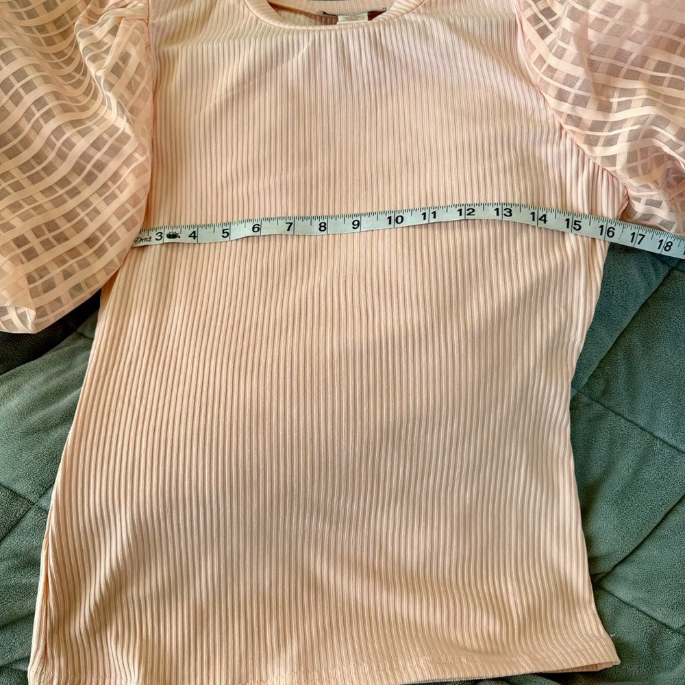 Flying Tomato pink short sleeve sweater w/statement sleeves, women's size medium - Picture 9 of 9